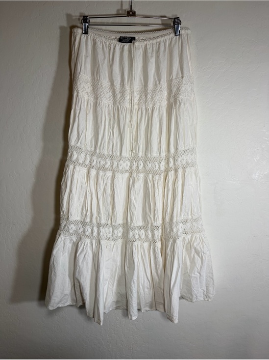 Tokyo denim Dresses & Skirts - Tokyo Denim Bank Boho Tiered Crochet Maxi Skirt Free Size